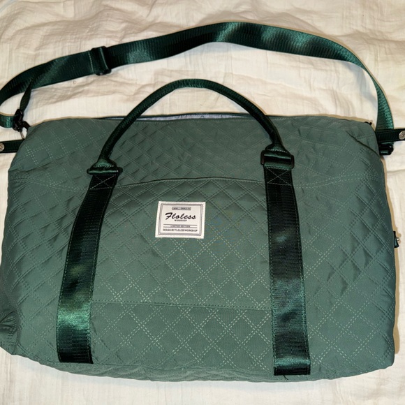 Floless Handbags - Gym Tote Bags Sports Duffel Bags Carry on Travel Duffel Traveling Weekend Overni